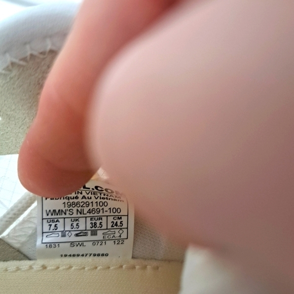 Sorel kinetic breakthru tech lace sneaker chalk white 7.5 NWOB - Picture 9 of 9